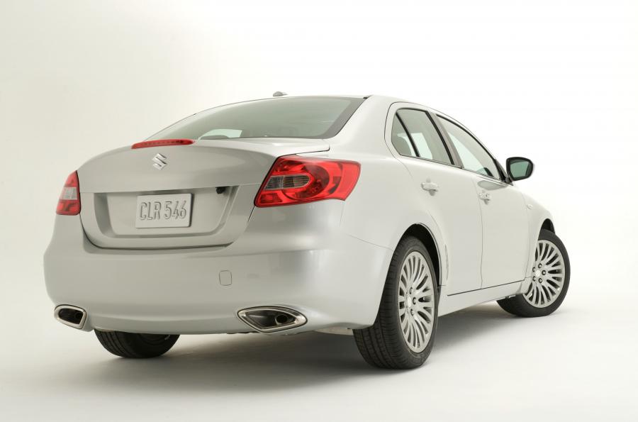  Suzuki Kizashi 2010 года  (фото 63 из 136)